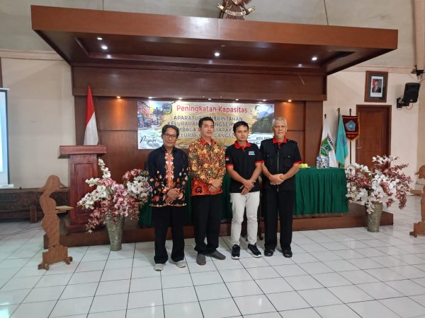 Studi Tiru Desa Cantik, Pemdes Sanggrahan Dikunjungi Lurah Pucang Sewu