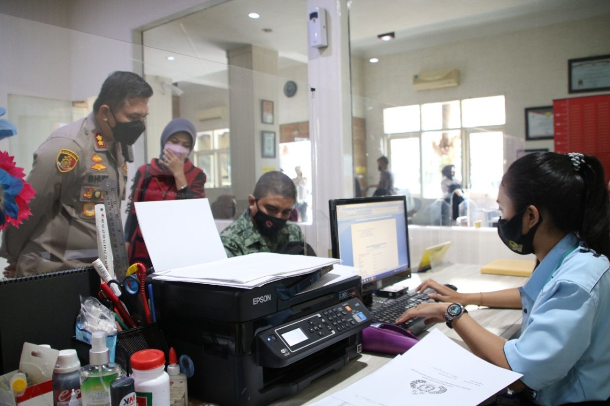 Kapolresta Malang Kota Dampingi Staf dan Tim Kemenpan-RB, Cek Pelayanan Publik