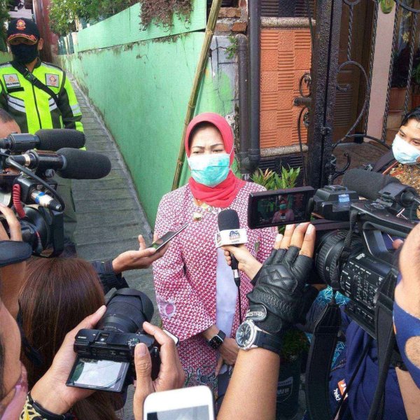 Gelorakan “Jatim Bermasker” Dewanti Ajak Masyarakat Pakai Masker