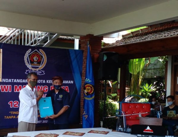 Ciptakan Profesionalisme Jurnalis, PWI Malang Raya MoU dengan 15 Lembaga
