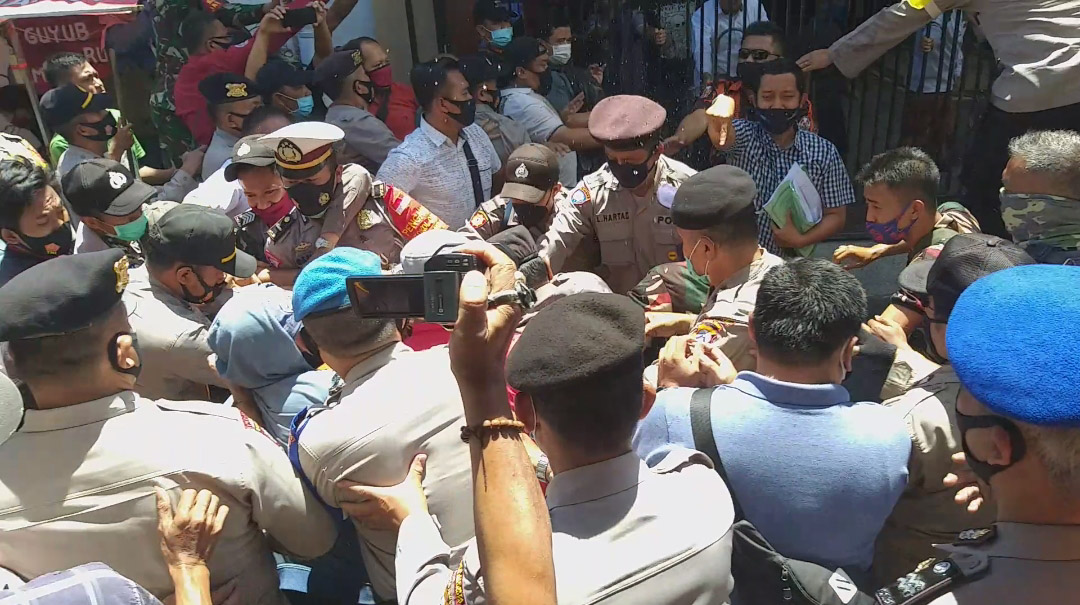 Proses Eksekusi Rumah di Semanggi Barat Kota Malang, Berlangsung Ricuh