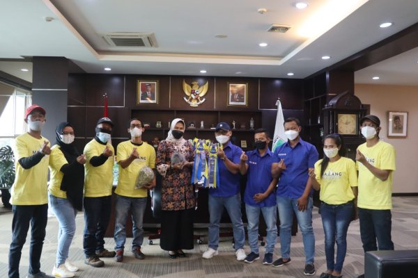 Penyerahan Jersey Wooly, Wali Kota Batu: Kami Apresiasi Kontes Kelinci, Kolaborasi dengan Dinas Pertanian