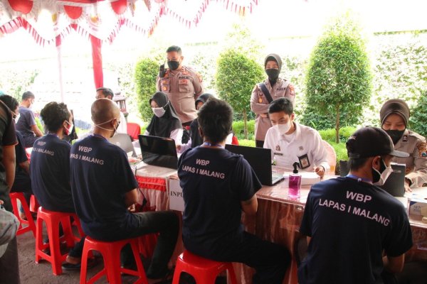 Polresta Malang Kota, Gelar Vaksinasi Massal di Lapas Kelas I Lowokwaru