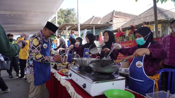 Budayakan Gemar Makan Tempe, Festival Beji Kampung Tempe Sukses Digelar