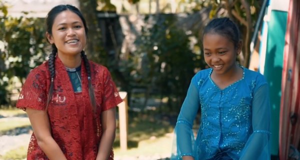 Milleneal Tirtoyudo, jadi Surfer Cilik dan Mampu Memikat Wisman jadi Ayah Angkat