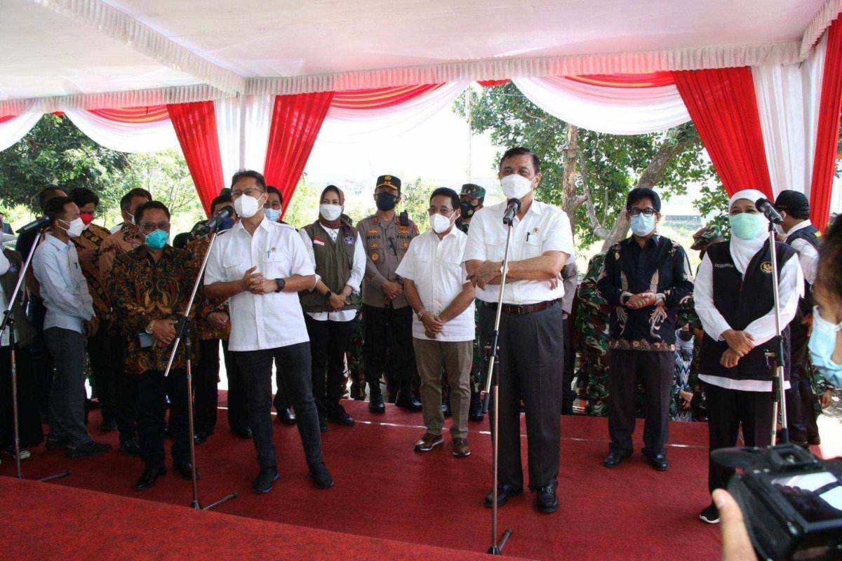 Menko Marves Luhut dan Menkes Budi Kunjungi Kota Batu, Pesan Masyarakat Jangan Takut di Swab
