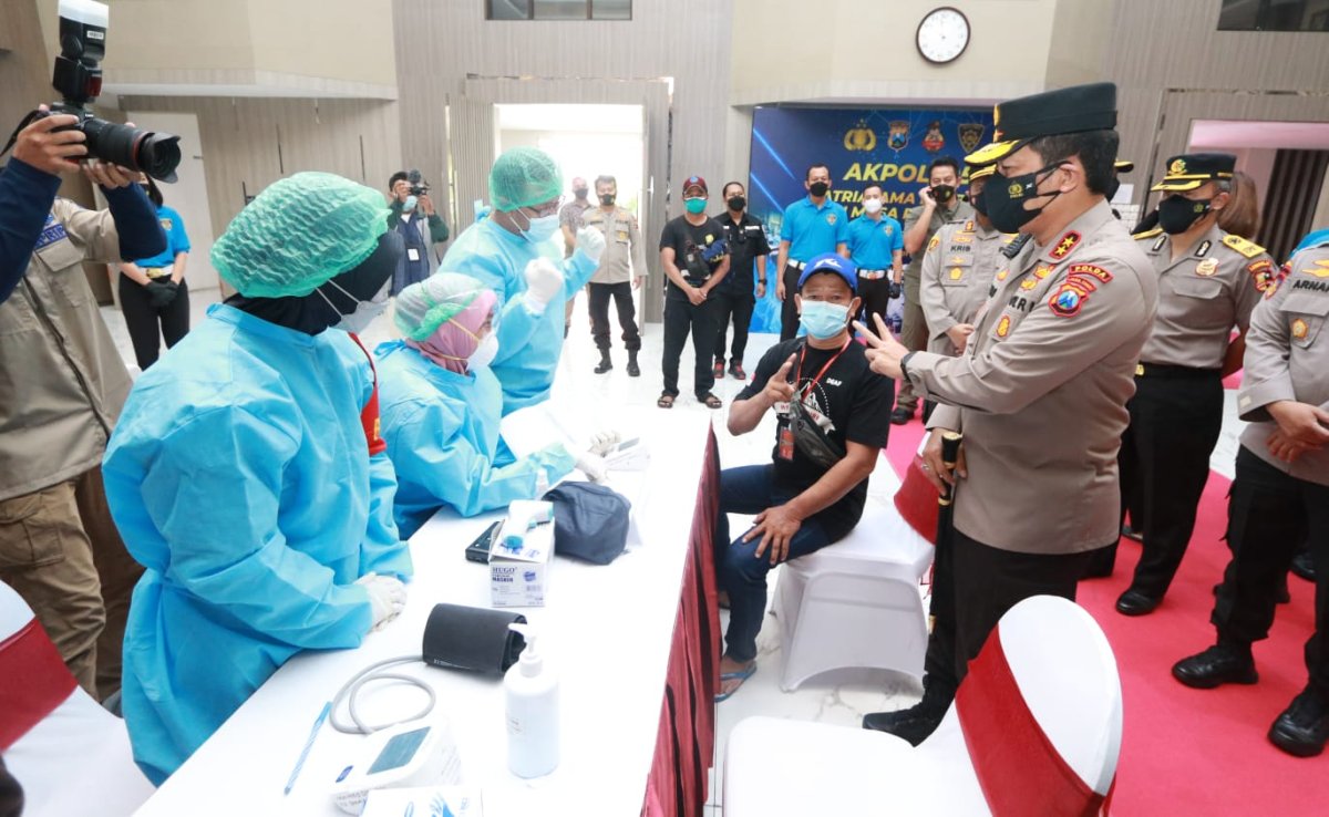 Gelar Vaksinasi Penyandang Disabilitas di Masa Pandemi, Kapolda Jatim Beri Apresiasi Akpol 95 Patriatama