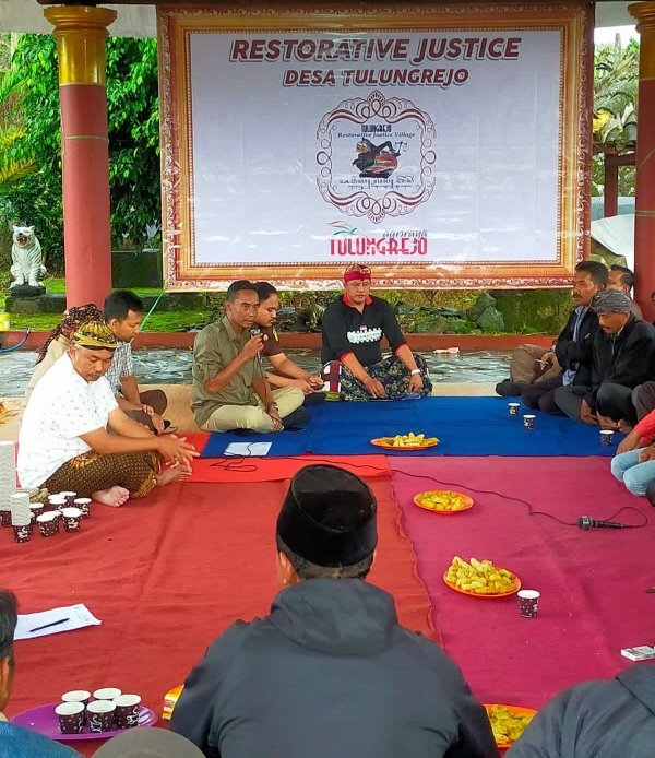 Kejari Batu Fasilitasi Restorative Justice, Kades Tulungrejo Suliono: Perdamaian Secara Adat