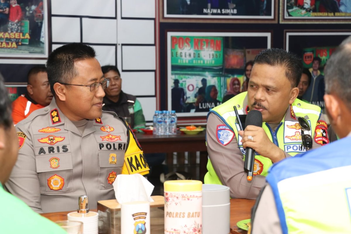 Kakorlantas Polri Ajak Driver Ojol Kota Batu Jadi Pelopor Keselamatan Jalan, Melalui Dialog Humanis
