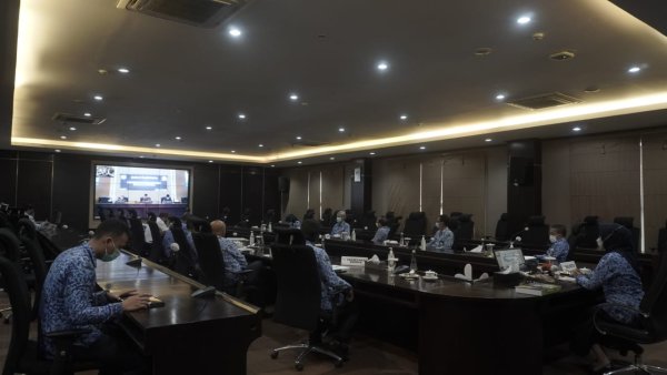 Wali Kota Batu Dewanti Rumpoko, Paparkan LKPJ Tahun Anggaran 2020 Secara Virtual