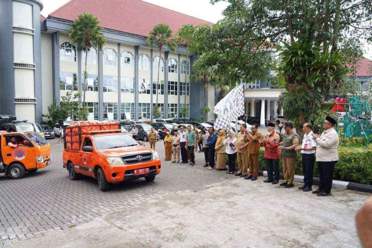 Wujud Solidaritas untuk Warga Aceh dan Sumatera, Wali Kota Batu, Nurochman Lepas Bantuan Kemanusiaan