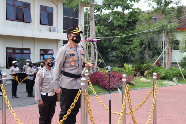 Kapolres Batu Pimpin Apel Gelar Pasukan Operasi Patuh Semeru 2021