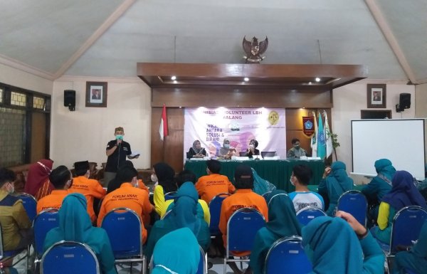 Usung Tema “Nikah Siri Antara Solusi & Birahi”, Volunteer LBH Malang Gelar Diskusi