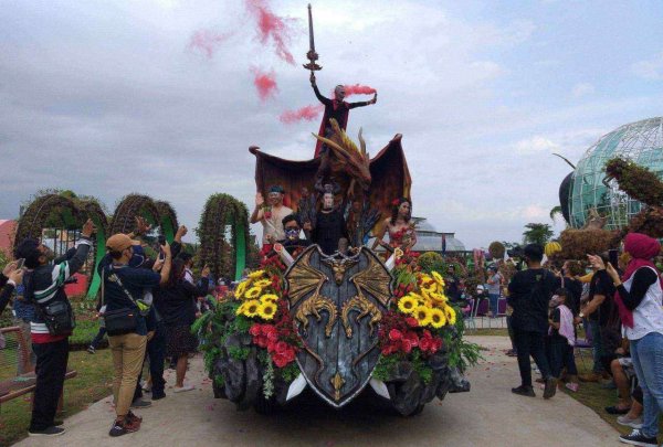 Baloga Persembahan dari JTP Group, Suguhkan Ribuan Bunga dan Edukasi