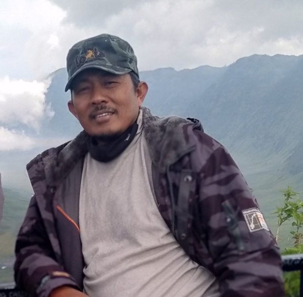 Mendidik (bukan) Berarti Among Refleksi Pendidikan Bagi Anak Kita Ditengah Persimpangan Zaman