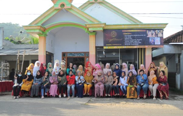 Workshop Merias Gratis, di Tengah Pandemi Sambil Buka Santunan