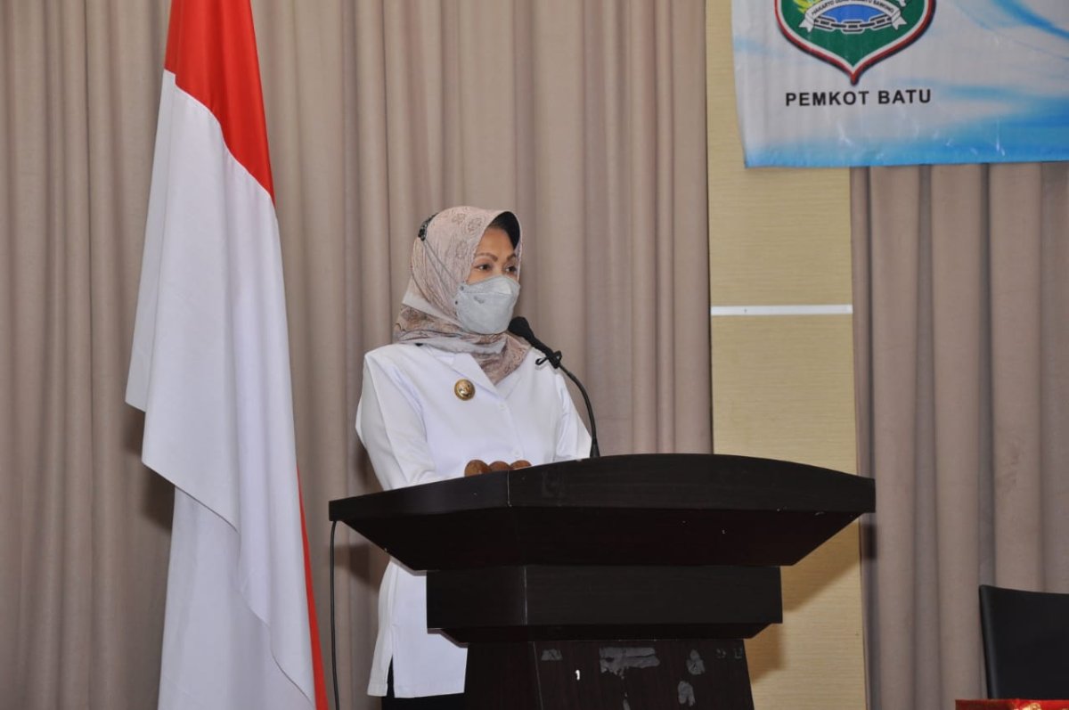 Wali Kota Batu Dewanti Rumpoko, Sosialisasikan Perda Retribusi Parkir
