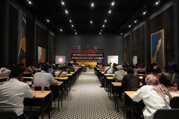 Optimalisasi Retribusi Parkir, Dishub Pemkot Batu Gelar Rakor bersama Jukir di Hotel Horison