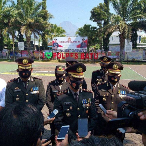 Peringatan Hari Bhayangkara Ke-74 Polres Batu Digelar secara Virtual