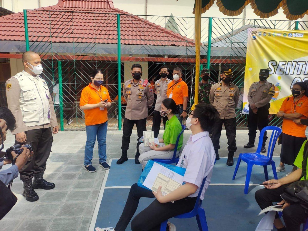Polresta Malang Kota Gandeng Yayasan Cor Jesu, Melaksanakan Vaksinasi Massal