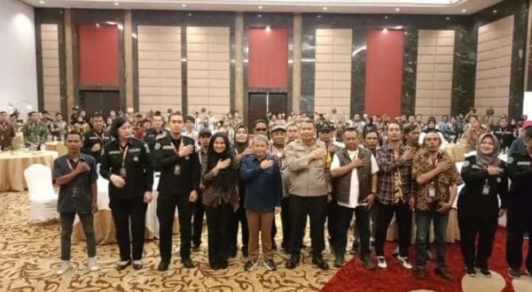 Wujudkan Pilkada Tahun 2024 Damai, Bidhumas Polda Jatim Road Show Gelar Sarasehan Bersama Media