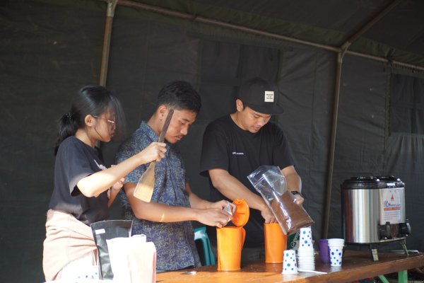 Komunitas Sami Sareng, Bantu Lepas Penat Relawan dengan Segelas Kopi