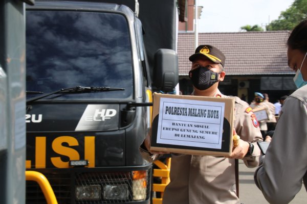 Alumni Akpol 2000, Salurkan Bantuan untuk Korban Erupsi Gunung Semeru