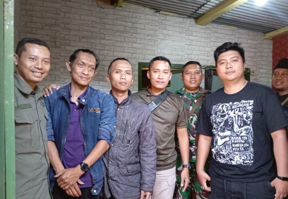 Divif 2 Kostrad Singosari Malang Takziah ke Rumah Kontrakan Wartawan inngalam.com Dodik Hariyanto, Sampaikan Dukacita