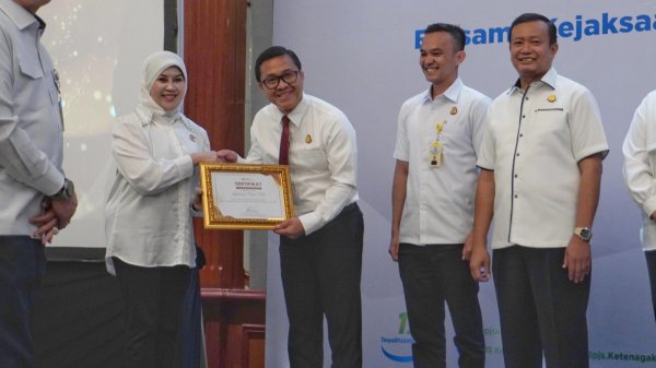 Kejari Batu Kembali Torehkan Prestasi dalam Bidang Seksi Perdata dan Tata Usaha Negara