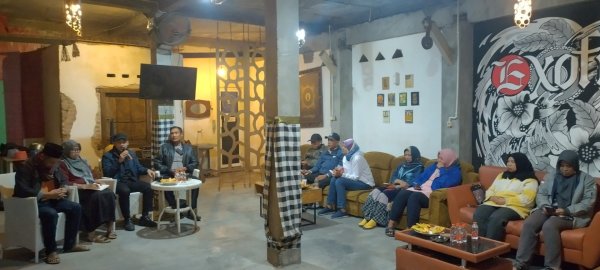 Atasi Permasalahan Sampah, Lurah Sisir Vyata Aria Pranaka Bentuk Tim Patroli dan Relawan Sekaligus Beri Insentif
