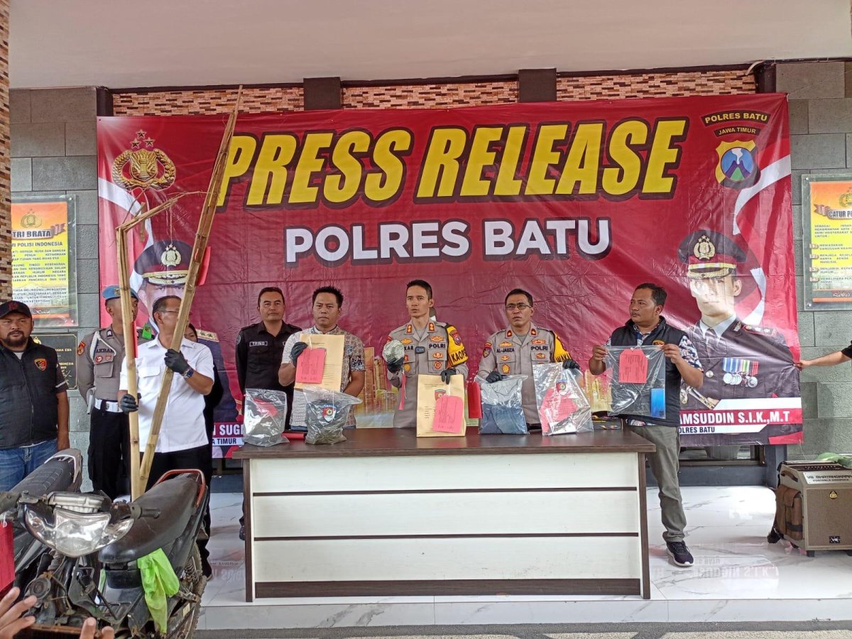 Press Release, Polres Batu Ungkap Cepat Kasus Pembunuhan di Pujon yang Viral