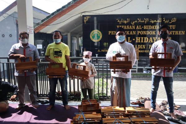 HRC Malang Raya, Berikan Bantuan Sembako ke Ponpes Al-Hidayah Kota Batu