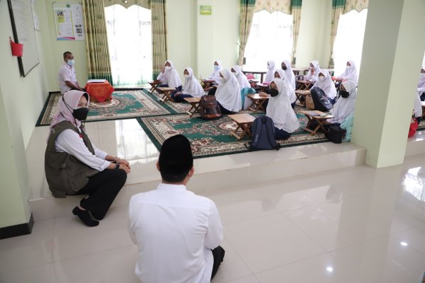 Dewanti Rumpoko, Tinjau Pelaksanaan PTM Terbatas