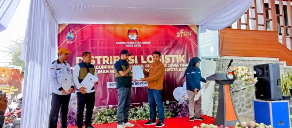 KPU Kota Batu Distribusikan Logistik Pemilu, Heru: Capai Seluruh Desa, Kelurahan dan Kecamatan 