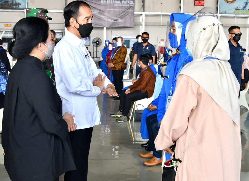 Kunjungan Kerja ke Malang, Jokowi Pastikan Produksi Padi Cukup