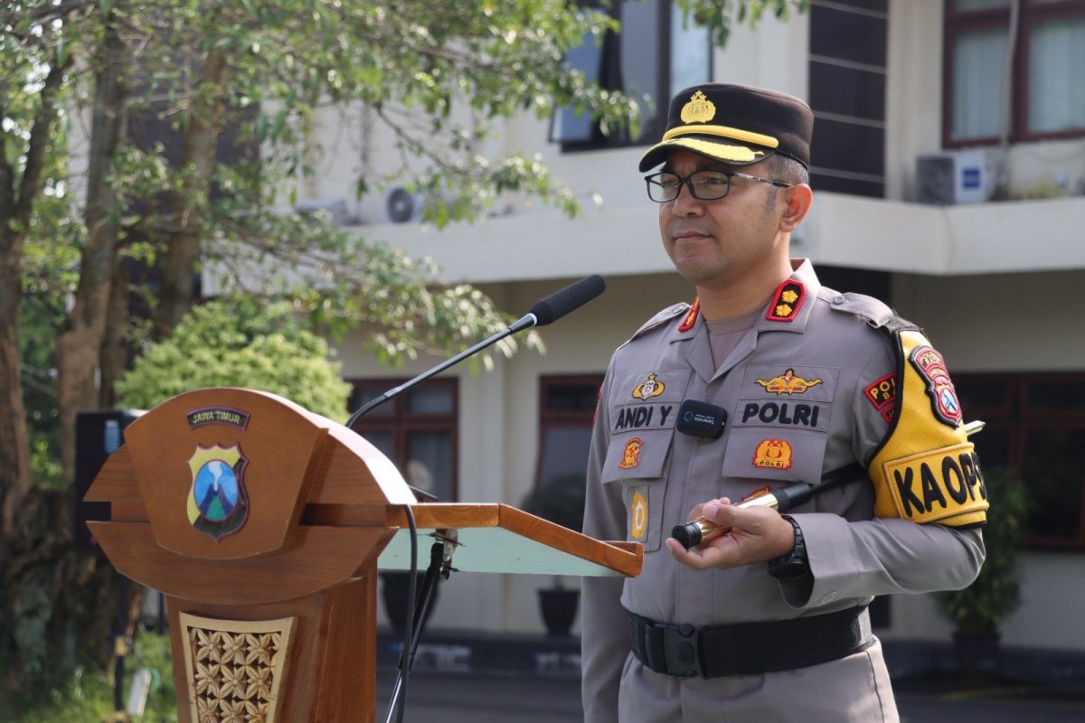 Kapolres Batu, AKBP Andi Ingatkan Tanggung Jawab dan Pentingnya Kaderisasi, Upacara Kenaikan Pangkat