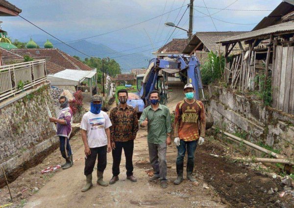 Pelebaran Jalan di Dusun Tuyomerto Kota Batu, Diapresiasi Kades dan Warga