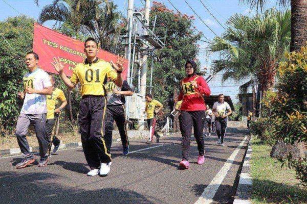 Jaga Kondisi Kesehatan Tubuh, Kapolres Batu AKBP Oskar Bersama PJU Ikuti TKJ