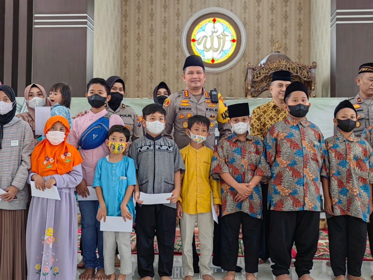 Meriahkan Tahun Baru Hijriah, Polresta Malang Kota Gelar Doa Bersama dan Santunan Anak Yatim
