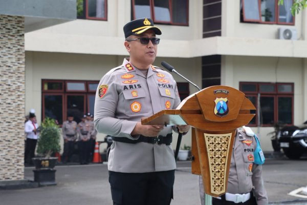 Tekankan Pelayanan Sepenuh Hati dan Respons Cepat, Kapolres Batu AKBP Aris Pimpin Upacara Hari Kesadaran Nasional