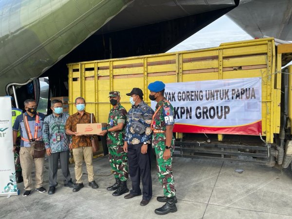 Sinergi dengan TNI, Kemendag RI Perkuat Stok Migor ke Wilayah Indonesia Timur