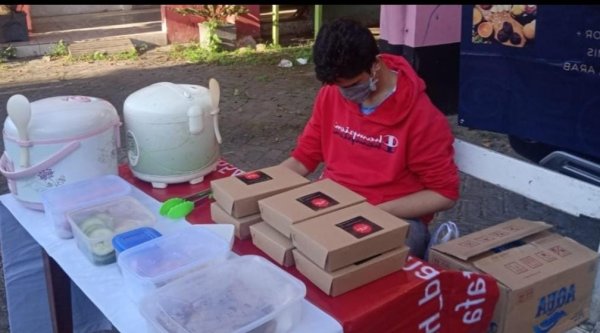 Habib Muda Berjualan Kuliner Khas Arab, Ingin Sedekahkan Hasil Jualannya