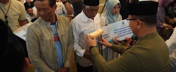 Pemkot Batu Gelar Safari Ramadan 1445 H, Pj. Wali Kota Batu Aries: Kami Berikan Bantuan Kepada Anak Yatim dan Dhuafa
