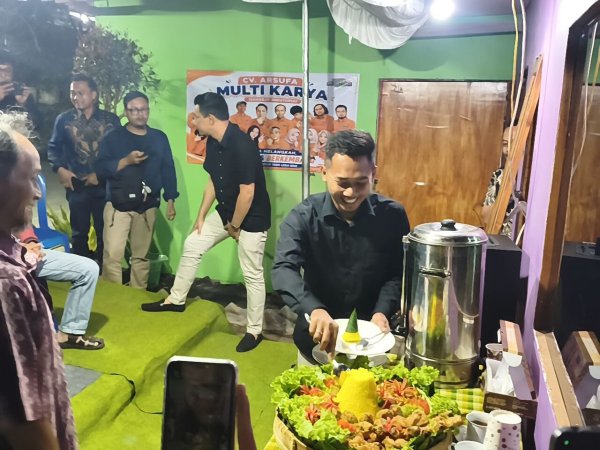 Fokus Berdayakan Warga Desa Tulungrerjo, Sahabat Mikutopia Gelar Tasyakuran Resmikan Kantor Baru